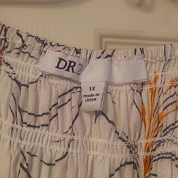 Women's floral blouse - Picture 3 of 5